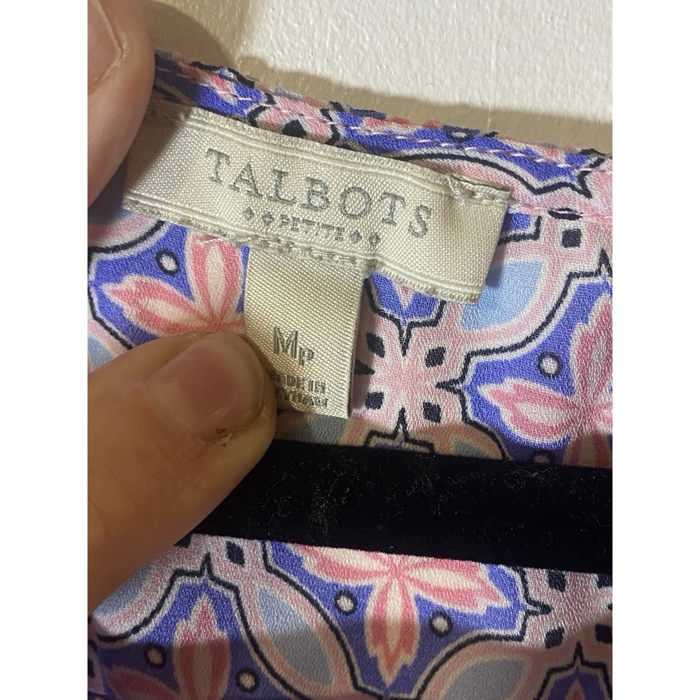 Talbots Medium Petite Medallion Tile Print Sleeveless Blouse Pink Blue‎ Preppy - Picture 2 of 7